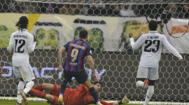 برشلونة يكتسح الريال ويتوج بكأس السوبر الإسباني