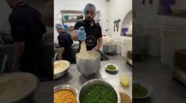 فتة الحمص.. صديقة موائد إفطار الغزيين في رمضان