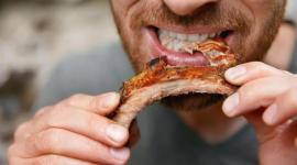 طرق لحرق الدهون بعد تناول الأطعمة الدسمة في العيد!