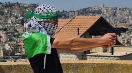 صورة أرفقها "الشاباك" في بيانه بأنها لأحد الفتية