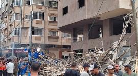 سقوط سقالة بناء في غزة