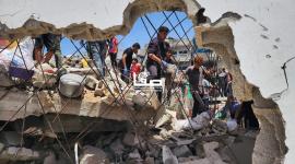 الطبيب النويري ودّع عائلته بالسماء وعاش صراع البقاء على الأرض