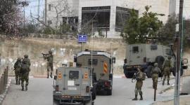 الاحتلال ينفذ حملة عسكرية في كفر عقب بالقدس