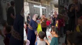 فعالية للتخفيف من الضغط النفسي للحرب على الأطفال في حي الشيخ رضوان شمالي مدينة غزة