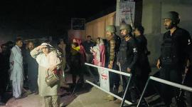 من أحد المواقع التي تعرضت للقصف الهندي في باكستان