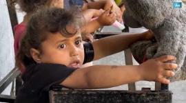 صراع يومي من أجل البقاء بمراكز الإيواء في قطاع غزة مع استمرار الحرب الإسرائيلية