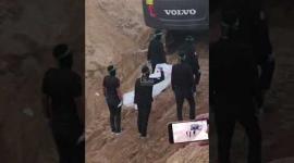 مقـ.اومـ.ون من كـ.تائـ.ب القسـ..ام يتمكّنون من انتشال جثة إسرائيلي في خانيونس