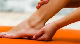 القدمان مرآة صحتك: علامات تحذيرية لا تتجاهلها