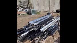 آليات الاحتلال تحرم أكثر من 20 عائلة من وسيلة رزقهم بعد هدم منشآتهم التجارية في القدس المحتلة