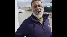 مياه البحر تقتحم خيام النازحين غربي خان يونس جنوبي قطاع غزة على إثر المنخفض الجوي المستمر