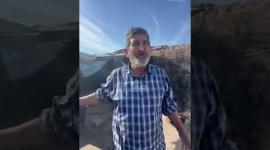 وسط روائح المكب وخطر الأمراض مواطن يناشد لإنقاذ عائلته من خيمة بجانب مكب للنفايات بغزة