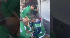 استمرار وصول الشهـداء والمصابين إلى مستشفى الشفاء جراء الغارات الإسرائيلية على مدينة غزة