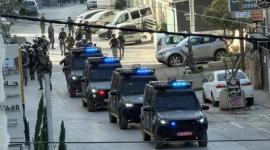 الاحتلال يقتحم شارع المطار شمال القدس ويشرع بعملية عسكرية