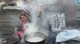 عائلات تعيش شهر رمضان بين ركام منازلها قرب مناطق سيطرة قوات الاحتلال في خانيونس