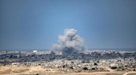 غارات جوية وقصف مدفعي بغزة وسط تواصل خروقات الاحتلال