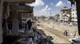 مركز: الفراغ الإداري والحكومي في غزة يهدد الحقوق الأساسية ويعمّق الكارثة الإنسانية