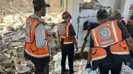الدفاع المدني ينتشل جثامين 17 شهيدًا من تحت الأنقاض في غزة
