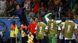 فان بيرسي أول لاعب هولندي يسجل في 3 بطولات لكأس العالم