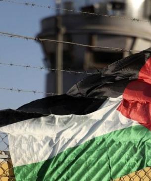 بالأسماء.. قوات الاحتلال تفرج عن 14 أسيرًا من قطاع غزة