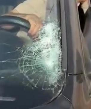مستوطنون يهاجمون مركبات المواطنين جنوب شرق بيت لحم