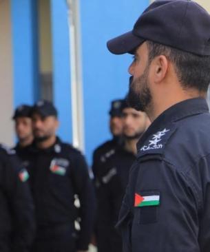 شرطة خانيونس تساند وزارة الاقتصاد في ضبط طحين يُباع بأسعار مخالفة