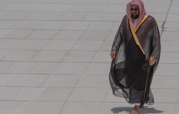 حقيقة وفاة الشيخ سعود الشريم بعد اقالته من إمامة الحرم