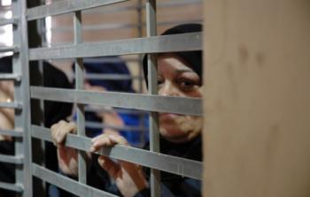 حرب التجويع والعزل مستمرة بحق 78 معتقلة في سجون الاحتلال