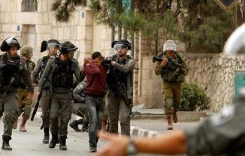 الاحتلال يعتقل 4 مواطنين من يطا جنوب الخليل