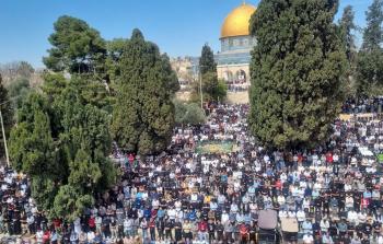 80 ألفًا يؤدون صلاة الجمعة الثانية من رمضان في الأقصى