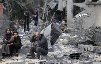 معروف يحذّر من انهيار مئات المباني الآيلة للسقوط بغزة