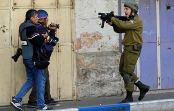 نقابة الصحفيين تدين استهداف الصحفيين المقدسيين وتدعو لتوفير الحماية لهم