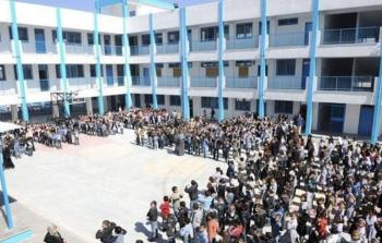 الاحتلال يسلم أمرًا بإغلاق مدارس 