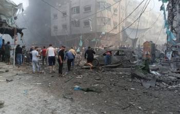 9 شهداء و60 إصابة إثر قصف سوق شعبي بحي الدرج