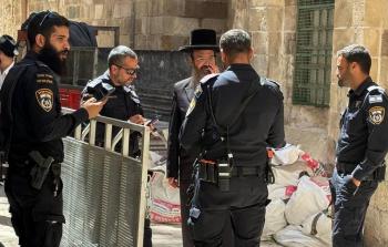 الاحتلال يعتدي على الوقف الإسلامي 