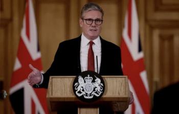 300 شخصية بريطانية تدعو ستارمر لوقف تواطؤ بريطانيا مع 