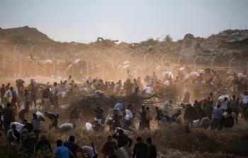 الإعلام الحكومي: الاحتلال يتعمّد خلق فوضى شاملة في غزة بتكريس سياسة التجويع وقتل المُجوّعين