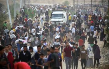 شهداء ومصابون في مجزرة إسرائيلية بحق منتظري المساعدات قرب 