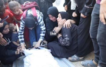 17 شهيدًا بقصف استهدف تجمعًا للمواطنين أمام نقطة طبية بدير البلح