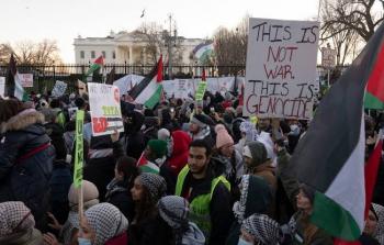 مظاهرات أمام البيت الأبيض رفضًا لزيارة نتنياهو ومطالبات باعتقاله