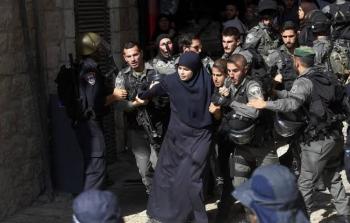 تقرير حقوقي يوثق التعذيب الممنهج والانتهاكات الجنسية بحق الأسيرات الفلسطينيات