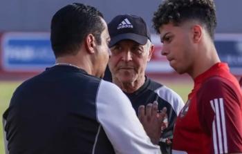 تفاصيل الخلاف بين لاعبي الأهلي ومدربهم وموقف عاشور