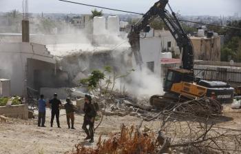 الاحتلال يهدم منزلًا جنوب قلقيلية