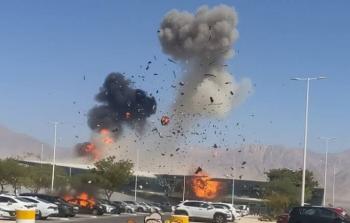 القوات اليمنية تستهدف مطار 