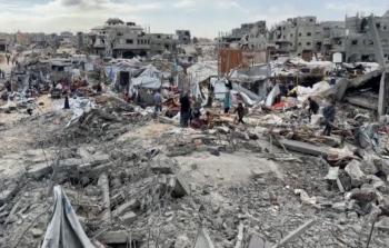 12 شهيدًا و18 إصابة باستهداف إسرائيلي لخيام النازحين بمخيم النصيرات