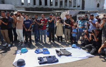 مع دخول الحرب عامها الثالث.. مركز حماية يحذر من استمرار استهداف الصحفيين بغزة