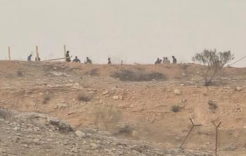 مستوطنون يقيمون بؤرة استيطانية في الأغوار الشمالية