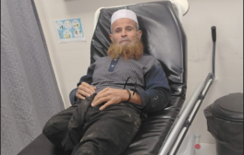اعتقال مسن بعد اعتداء مستوطنين عليه في مسافر يطا بالخليل