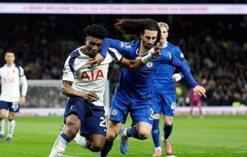 تعادل مثير في ديربي لندن بين تشيلسي وأرسنال وتأثيره على صدارة الدوري الإنجليزي