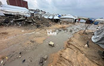 الطقس: استمرار تأثير المنخفض الجوي وتساقط الأمطار