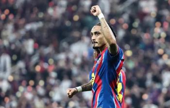 رافينيا سجل هدفين لبرشلونة في المباراة